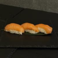 Nigiri z łososiem 3 szt.